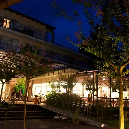 Hotel Marina-2